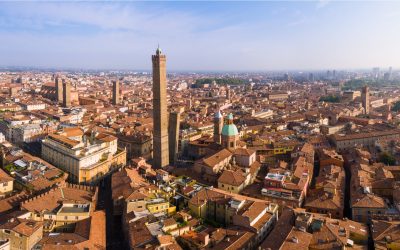 Bologna, due monolocali con taverna e uno shop moderno: la nuova sfida di Build Lenders